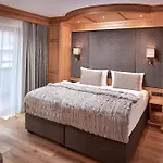Hotel Gletscherblick 4*