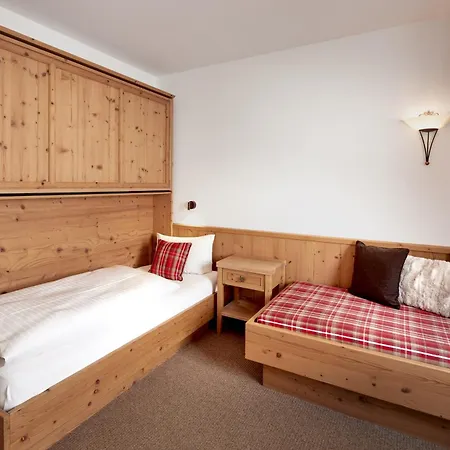 Szálloda Gletscherblick 4*