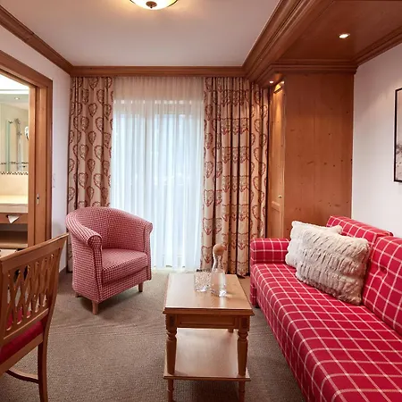 Hotell Gletscherblick 4*