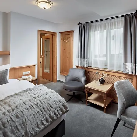 Gletscherblick Hotell 4*